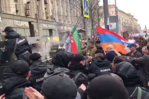 У Москві стався інцидент між азербайджанцями та вірменами під час акції "Безсмертний полк"