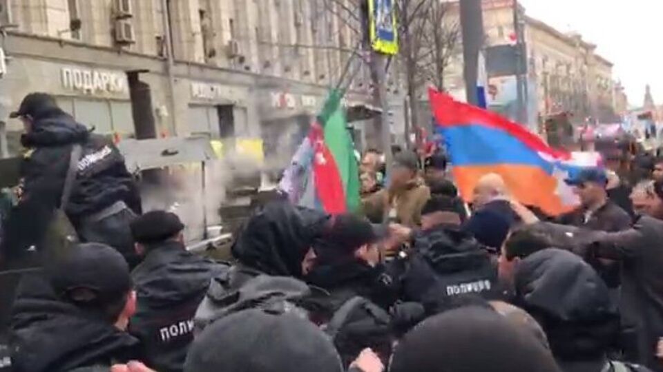 У Москві стався інцидент між азербайджанцями та вірменами під час акції "Безсмертний полк"