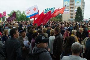 Поліція Мелітополя допустила прорахунки у забезпеченні законності проведення мітингу 9 травня
