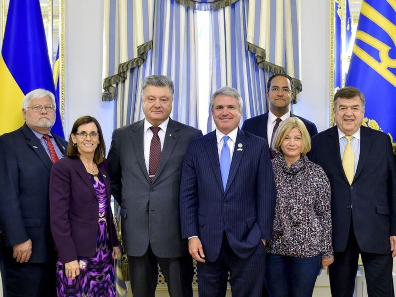 Порошенко выразил надежду, что Конгресс США будет и в дальнейшем активно поддерживать Украину