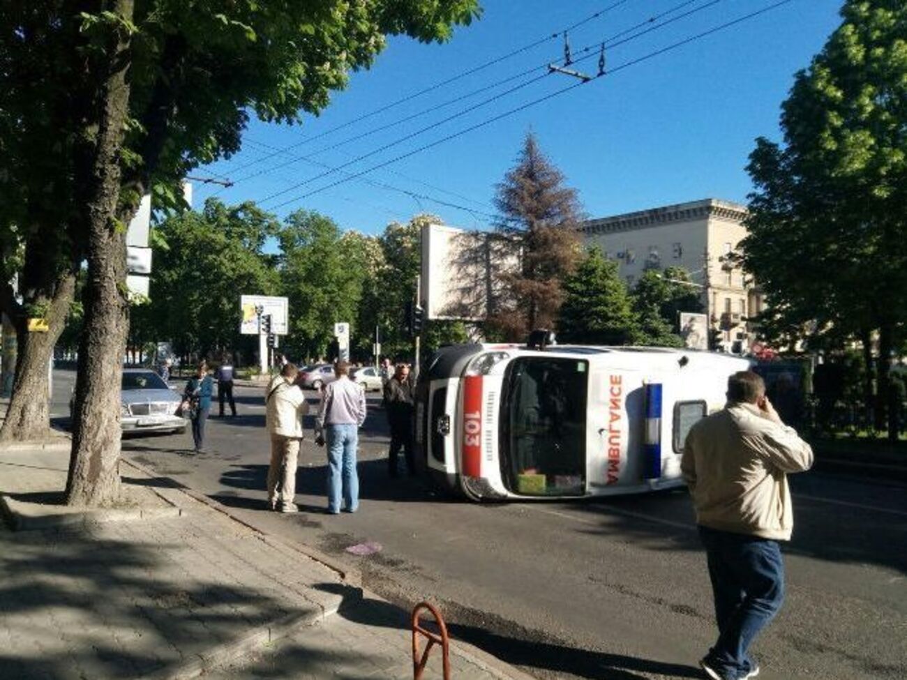 Водій "швидкої" намагався уникнути зіткнення