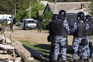 Обыск у Изетова Ризы в Строгановке
