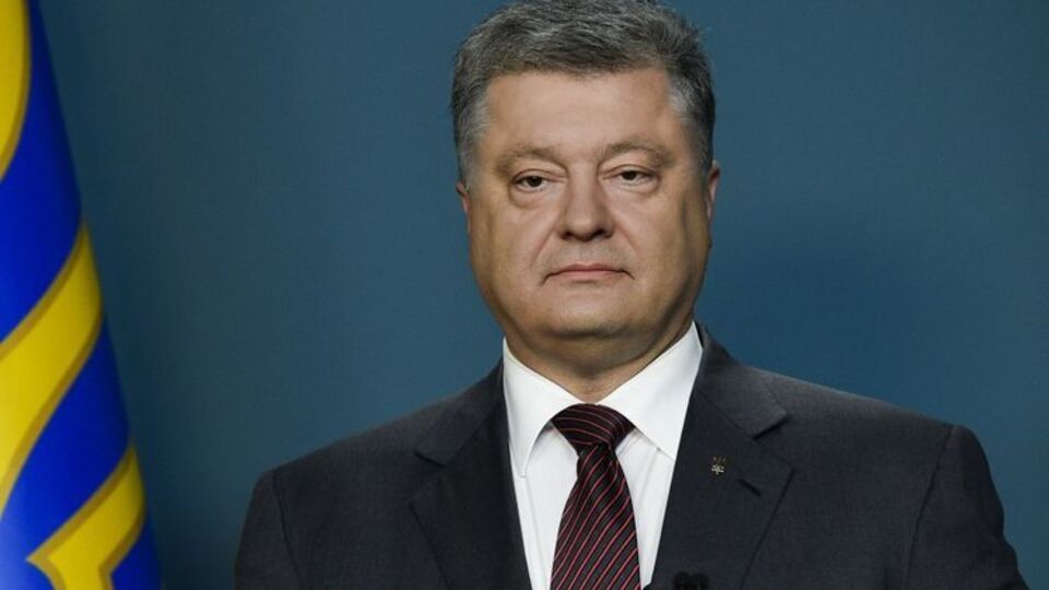 Порошенко привітав українців із наданням безвізового режиму