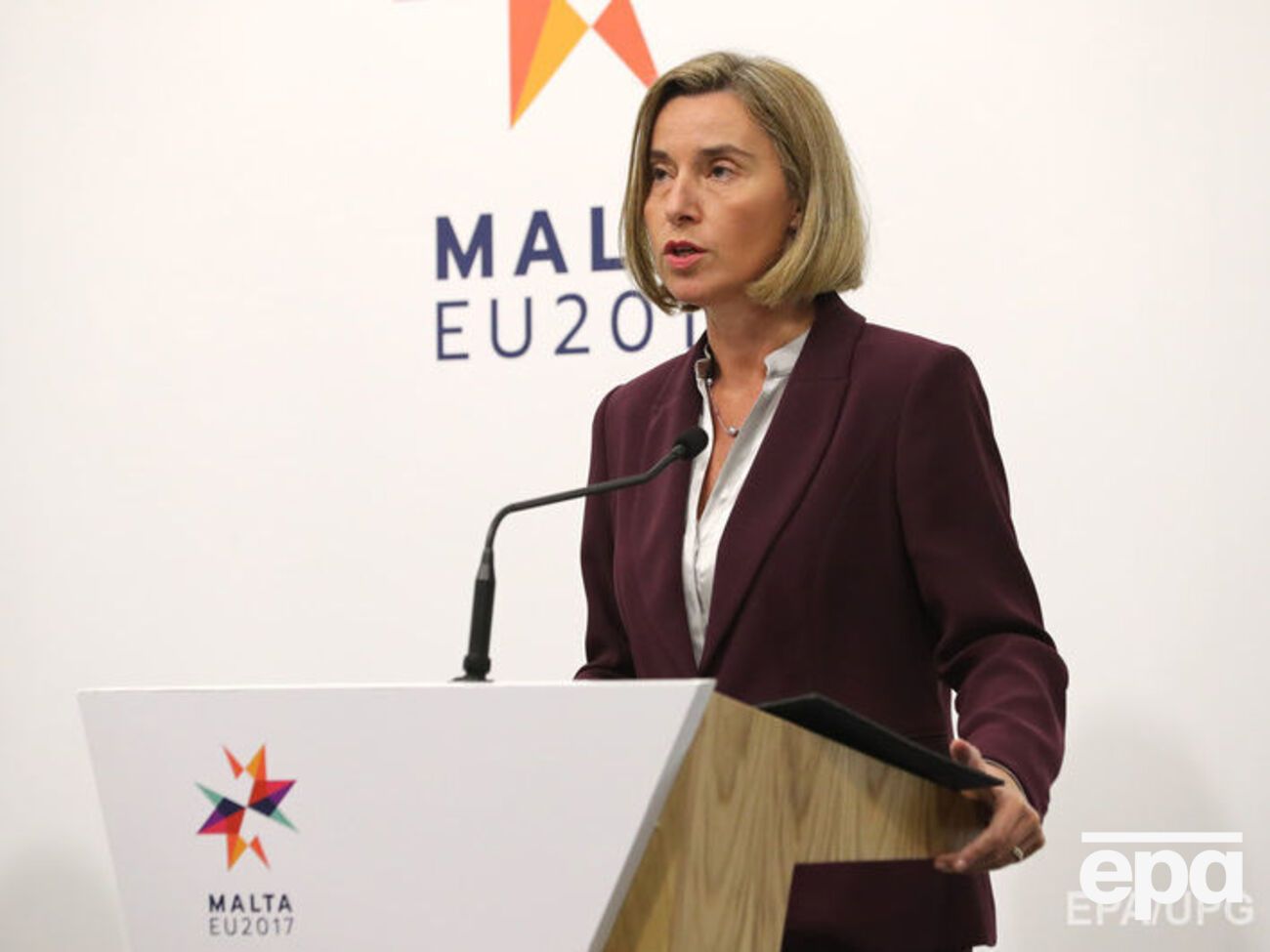 Могерини заявила, что предпочла бы называть включение в состав ЕС новых стран "объединением Европы"