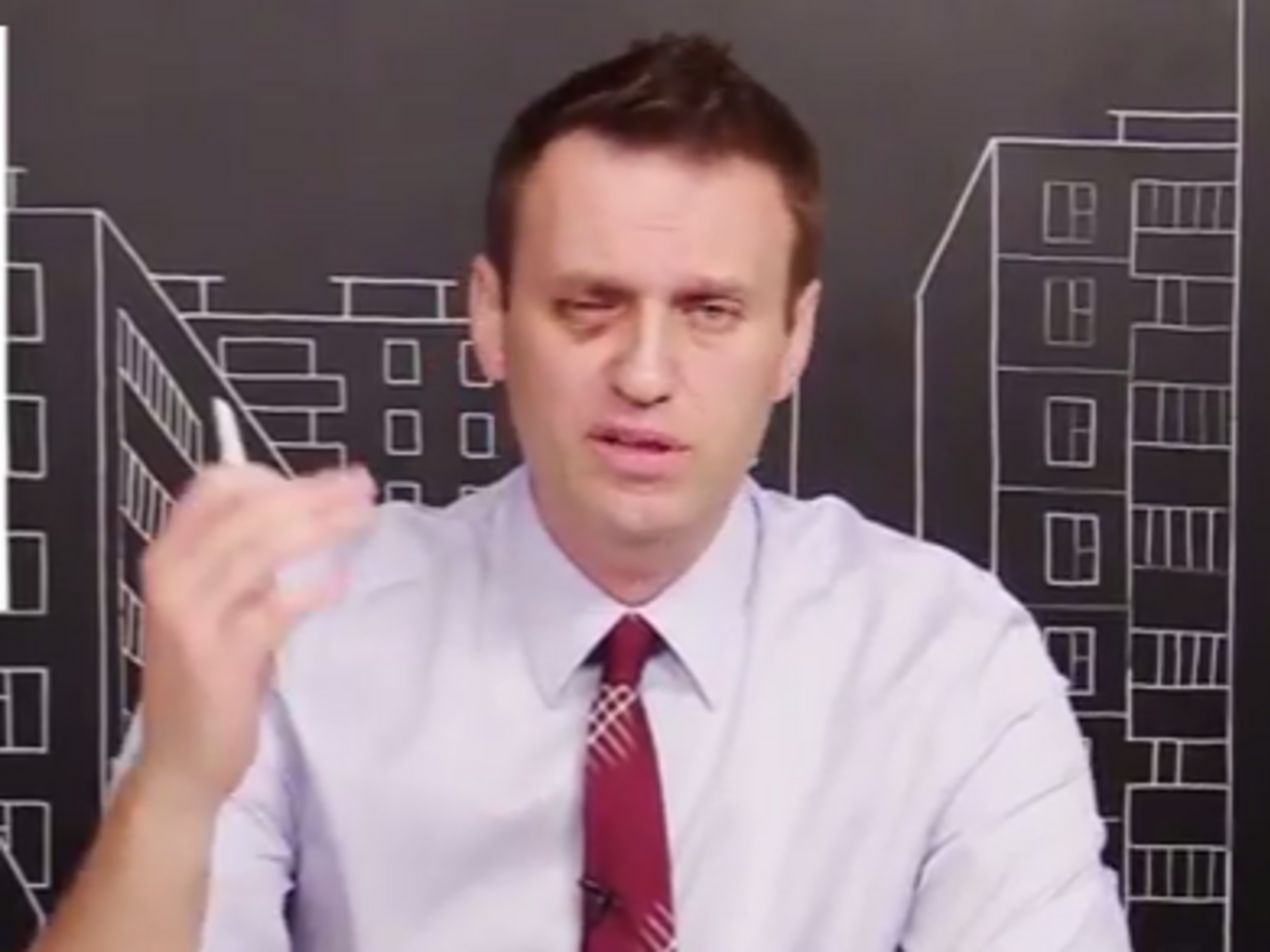 Навальный рассказал, как получил загранпаспорт