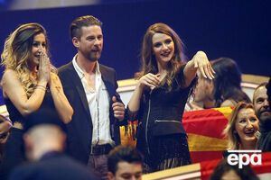 Співачці зробили пропозицію в прямому ефірі