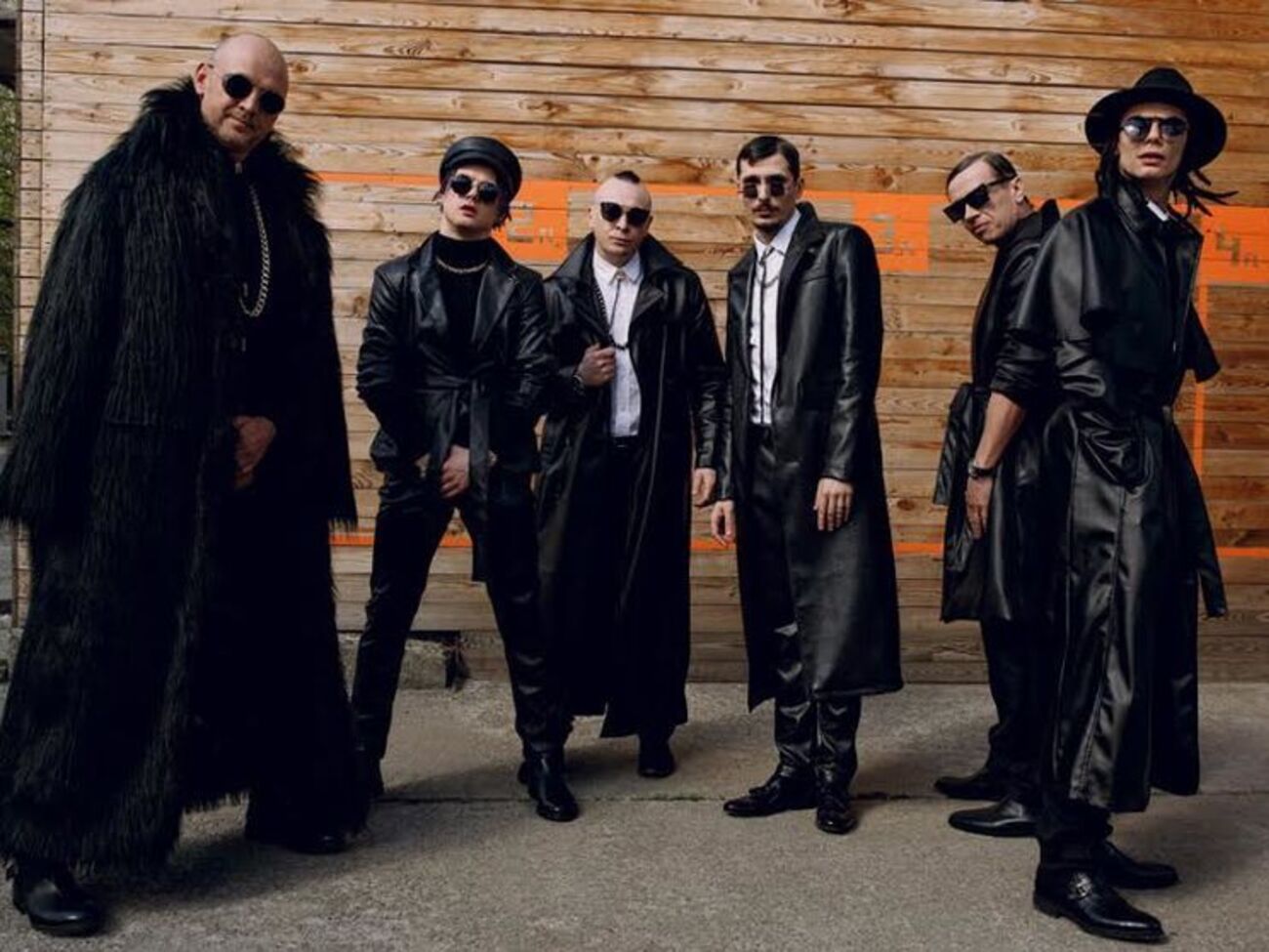 Музиканти групи Mozgi приміряли образи в стилі "неотрешготики з елементами техаського авангарду"