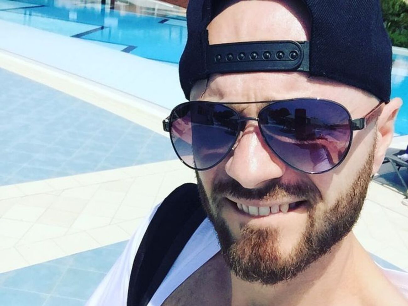 Яма:&nbsp;Бассейные поцелуи