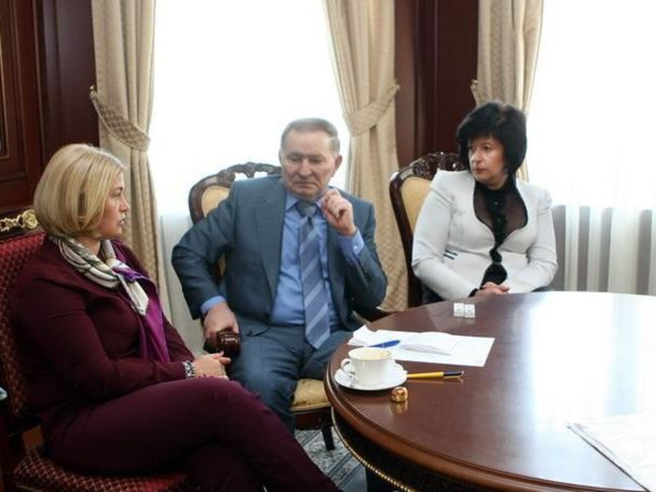 Кучма заслухав звіт про верифікацію