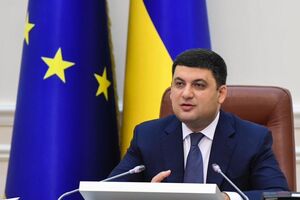 Гройсман має намір вимагати від виконавців якісного ремонту доріг