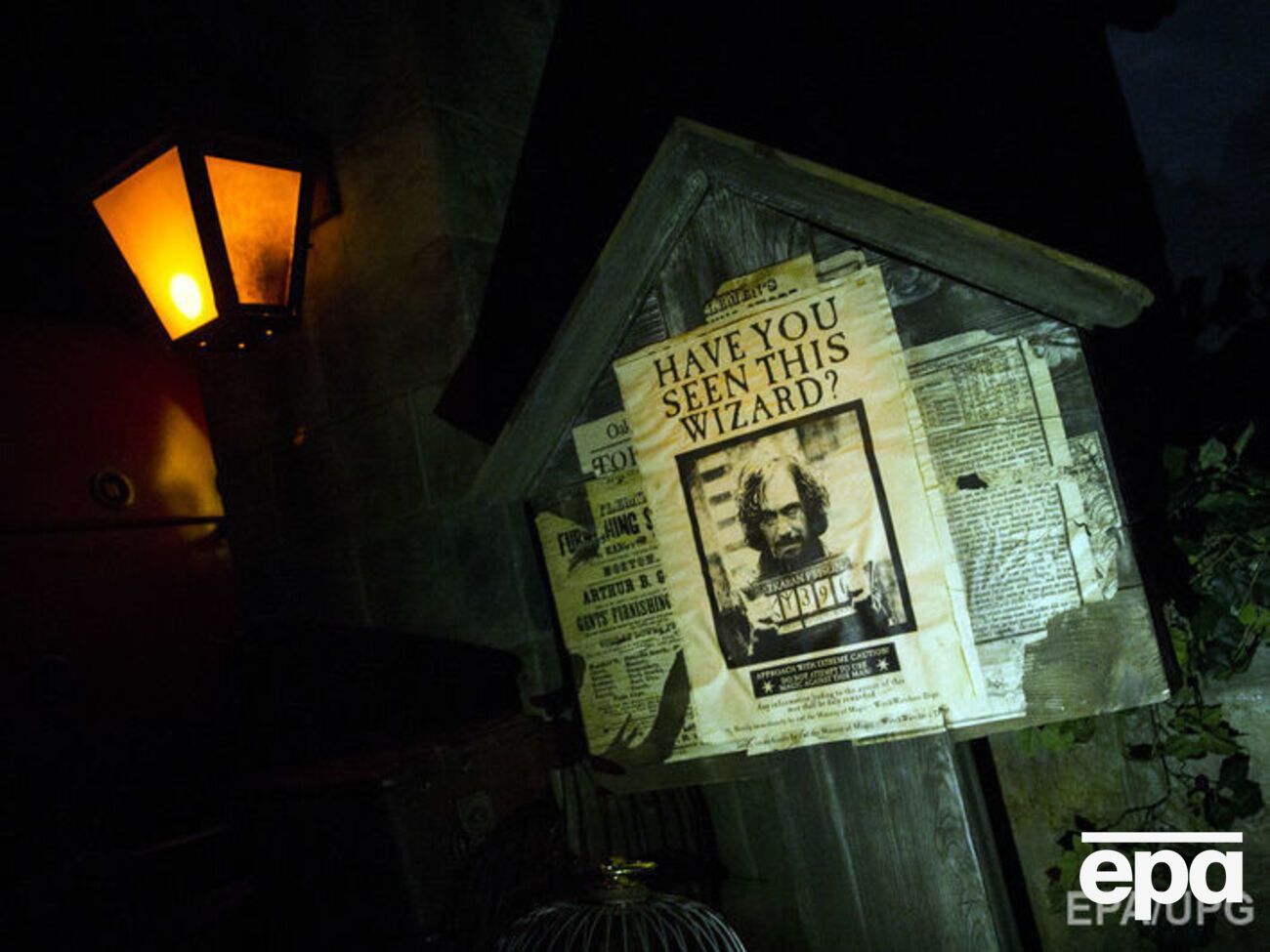 Воры похитили оригинал истории о магах из поттерианы