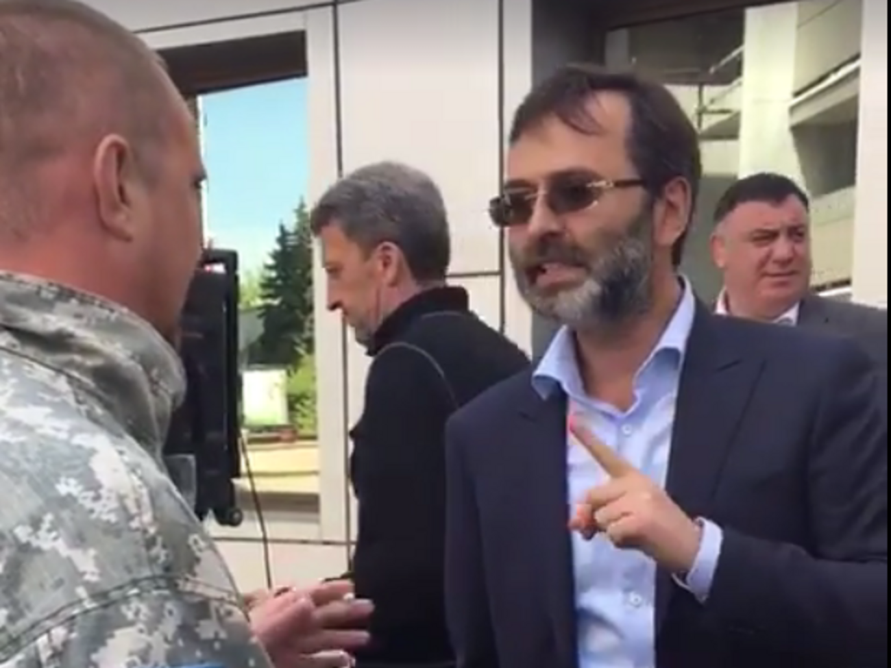 Логвинський заявив, що "займається захистом прав людини"