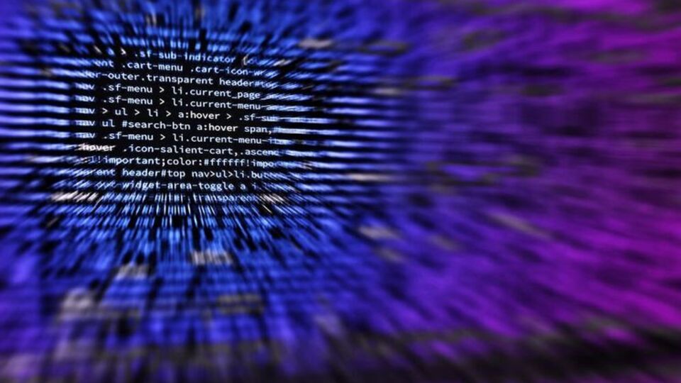 Вирус сообщает пользователю, что его файлы зашифрованы