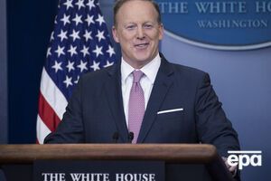 Трамп може звільнити Спайсера (на фото) з посади прес-секретаря Білого дому