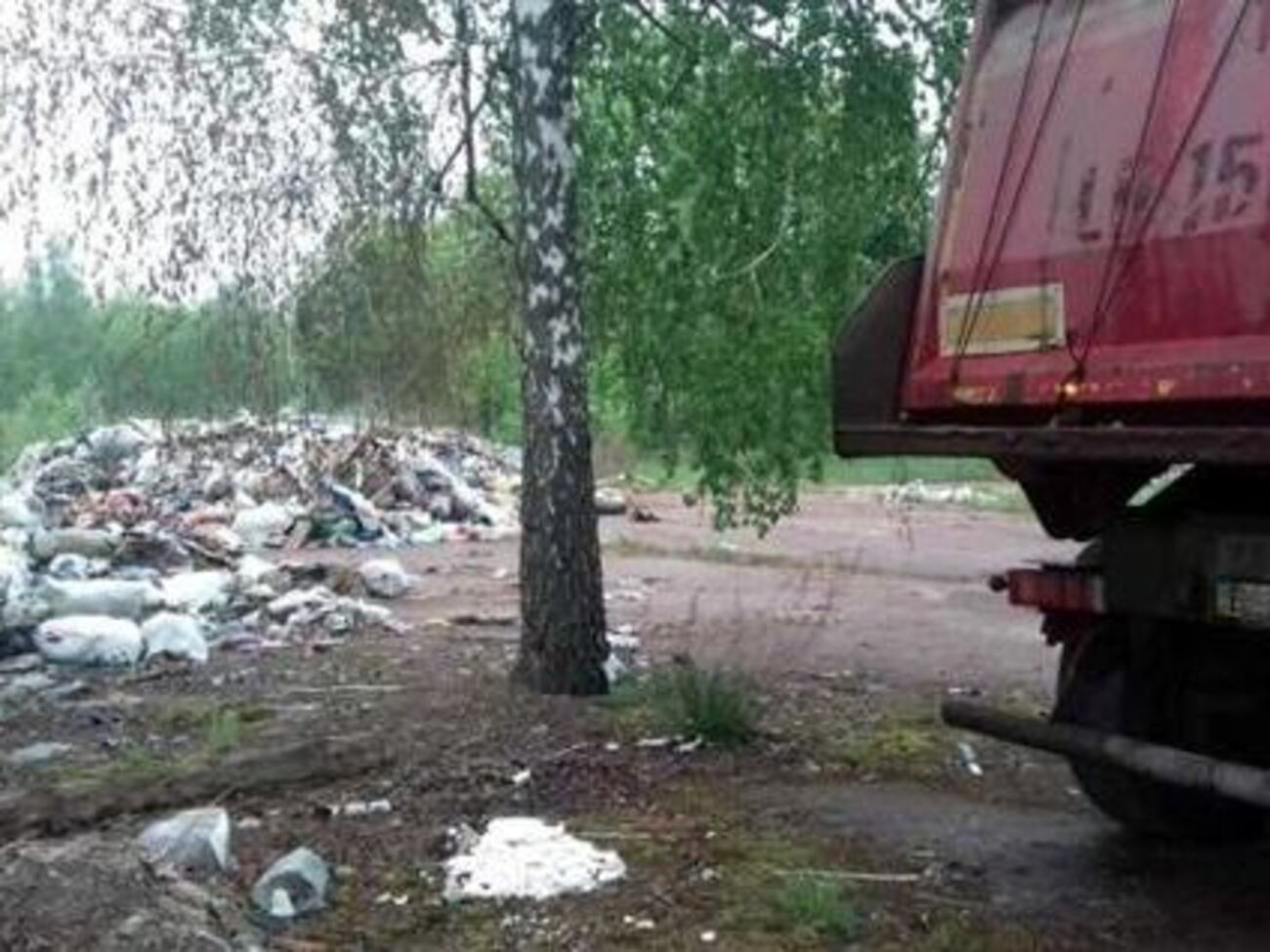Львівське сміття виявили в Київській області