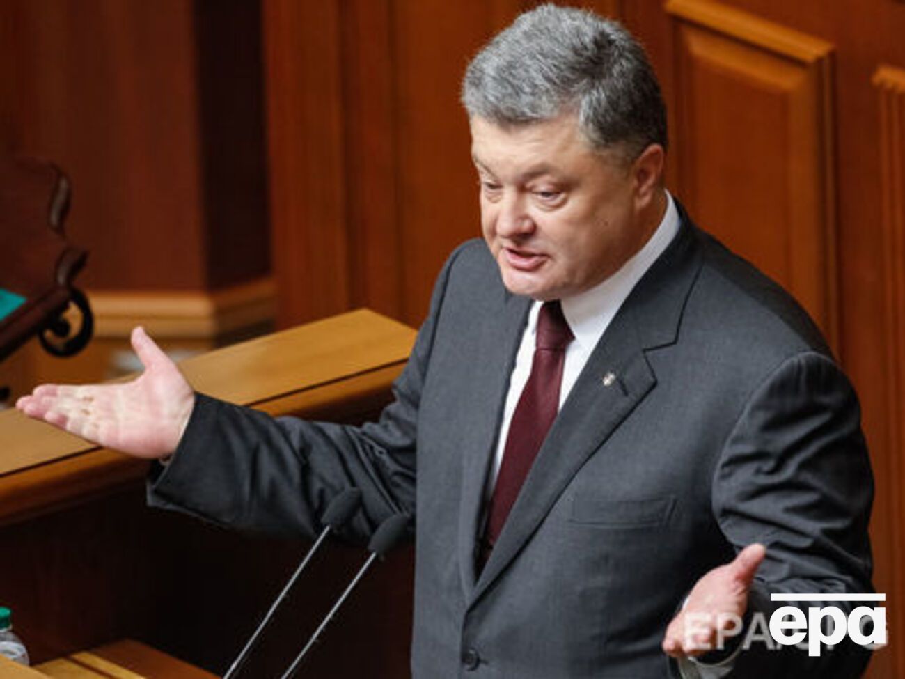 Порошенко поздравил Собрала с победой
