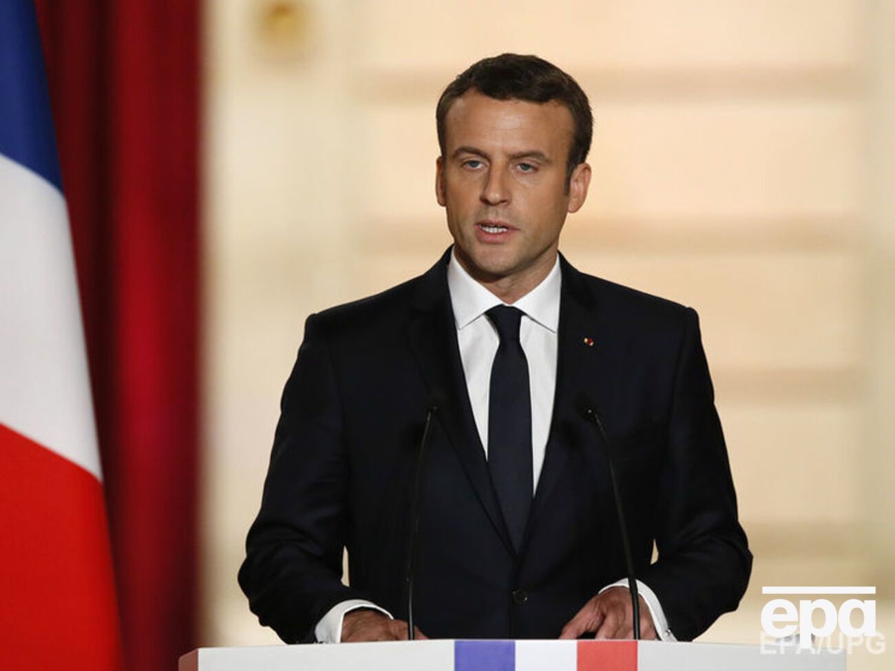 Макрон назначил дипломатического и специального советников