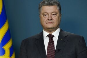 Порошенко: Понад 3 млн 300 тис. українців уже отримало біометричні паспорти