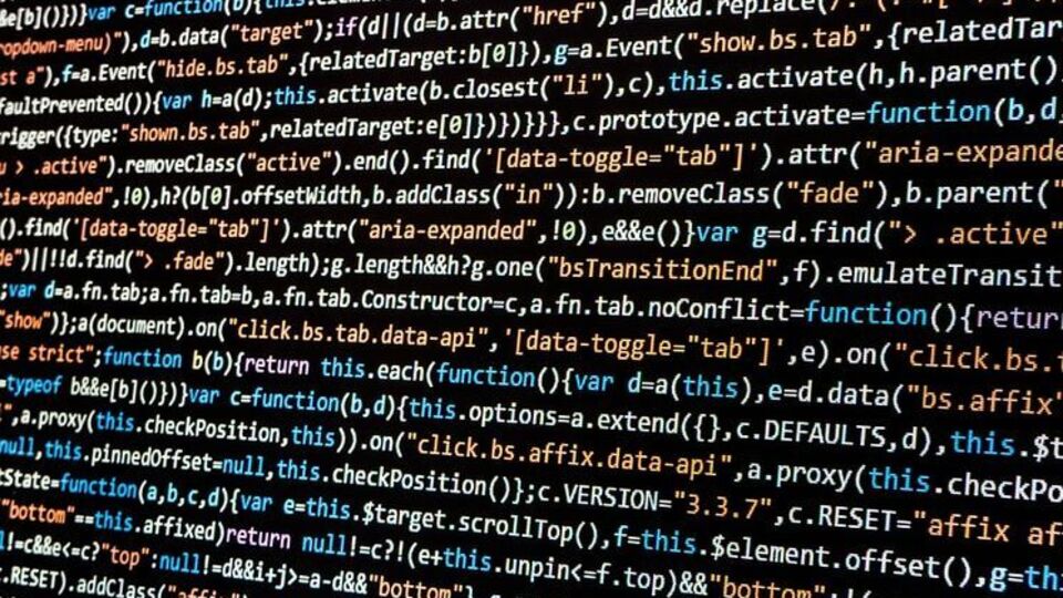 Масштабна кібератака почалась у п'ятницю