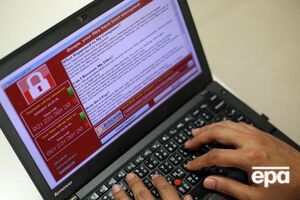 Вирус полностью блокирует компьютер