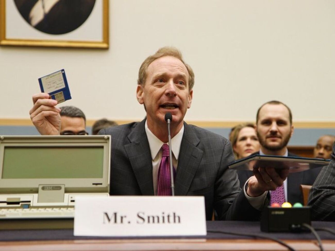 Президент&nbsp;Microsoft отметил срастание действий государств и организованной преступности