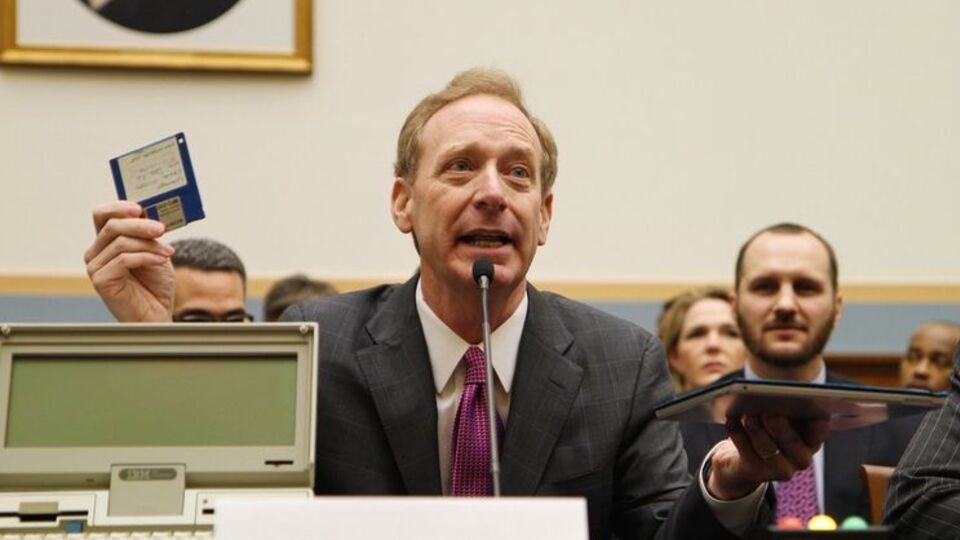 Президент Microsoft отметил срастание действий государств и организованной преступности