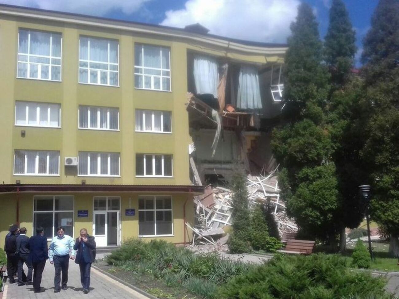 Из корпуса всех эвакуировали