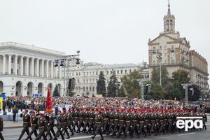 У 2016 році в Києві з нагоди Дня Незалежності України також пройшов військовий парад