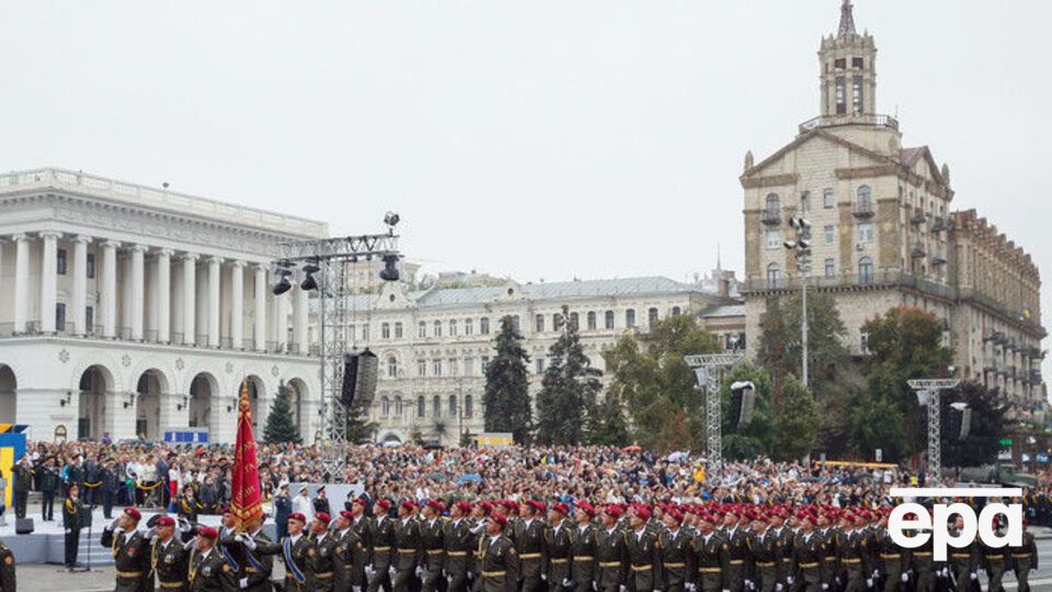 У 2016 році в Києві з нагоди Дня Незалежності України також пройшов військовий парад