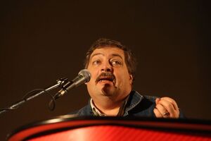 Биков: Того, что зрители снесут, сама земля терпеть не стала