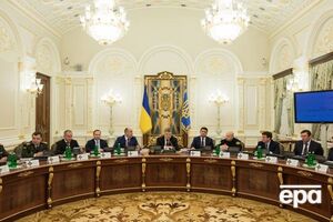 У РНБО наголосили, що рішенням продовжено санкції, уведені в дію 17 жовтня 2016 року щодо фізичних і юридичних осіб