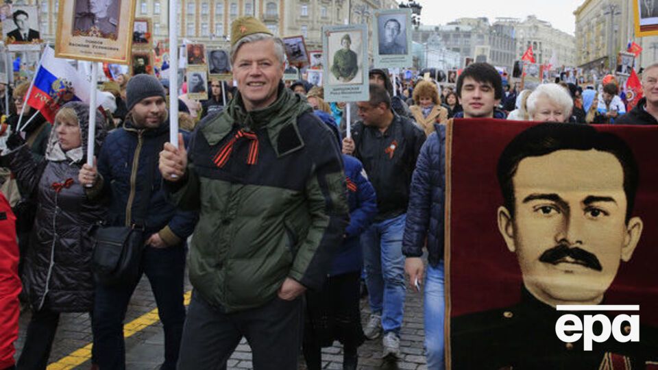 За носіння георгіївської стрічки в Україні введено адміністративну відповідальність