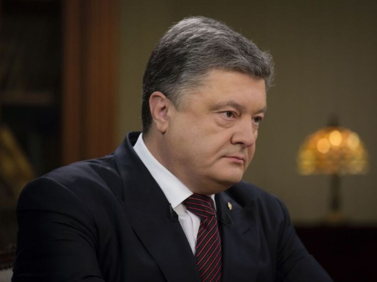 Порошенко ввел санкции на срок от одного до трех лет