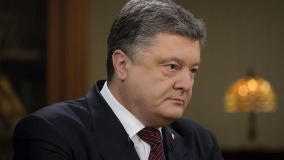 Порошенко запровадив санкції на строк від одного до трьох років