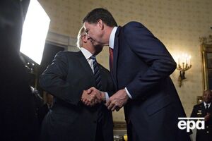 ЗМІ пишуть, що Трамп просив Комі припинити розслідування проти Флінна