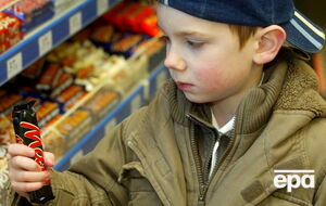 В качестве профилактики ожирения в ВОЗ предлагают направить усилия на меры, дающие подросткам возможность придерживаться здорового питания