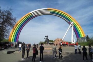 КМДА оголосить новий конкурс на найкраще оформлення Арки дружби народів
