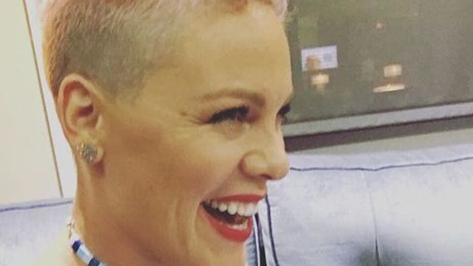 Pink: Закликаю всіх дітей та їхні сім'ї проявити активність і допомогти дітям у всьому світі