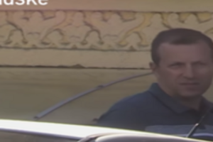 Устименко (ліворуч) міг бути чинним співробітником СБУ в липні 2016 року, розповіло видання "Страна"