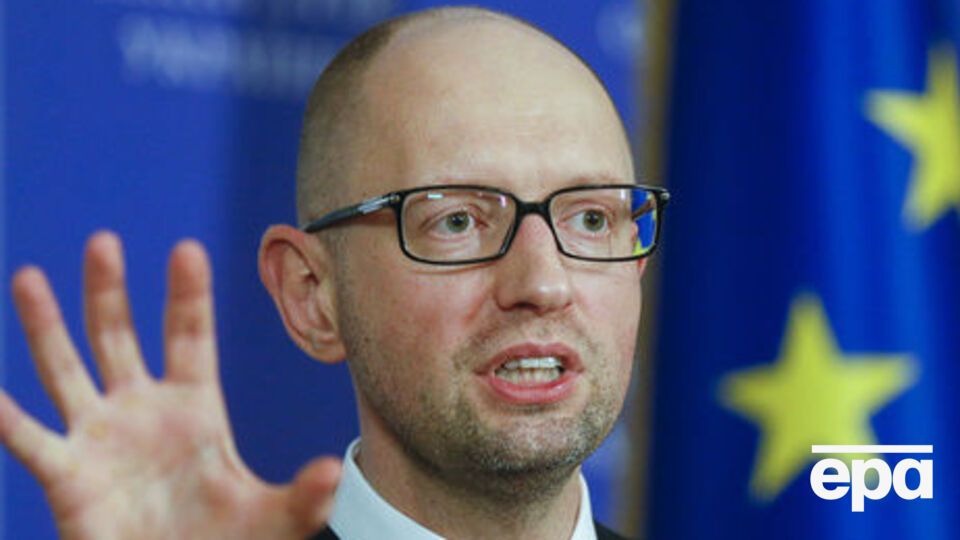Яценюка уже вызывали на допрос