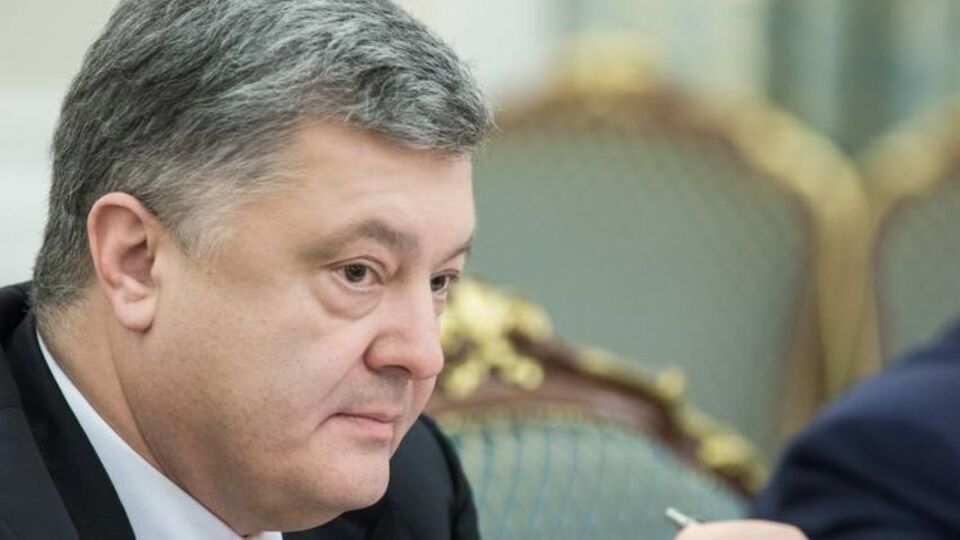 39,1% украинцев заверяют, что доверяют действиям президента Петра Порошенко частично