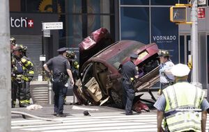 Пожарные и полиция на месте ДТП