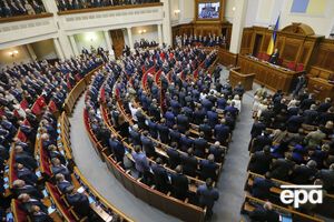 Согласно опросам, в Верховную Раду проходят семь партий