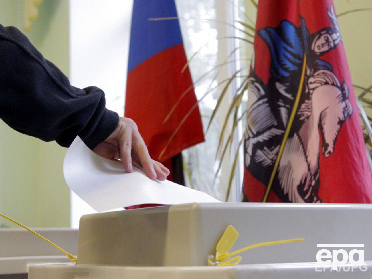 У Росії збираються провести вибори президента в день анексії Криму