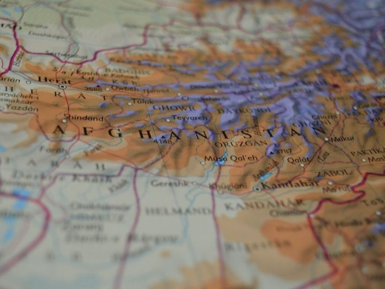 Поки жодне з угруповань не взяло на себе відповідальності за напад