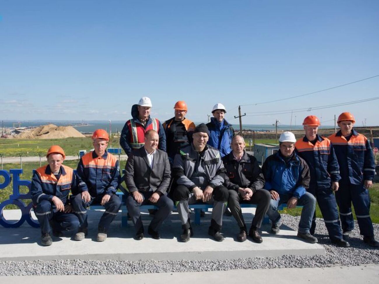 Валуев считает скамейку яркой и оригинальной