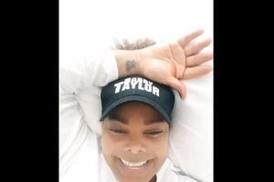 Джексон записала обращение к поклонникам