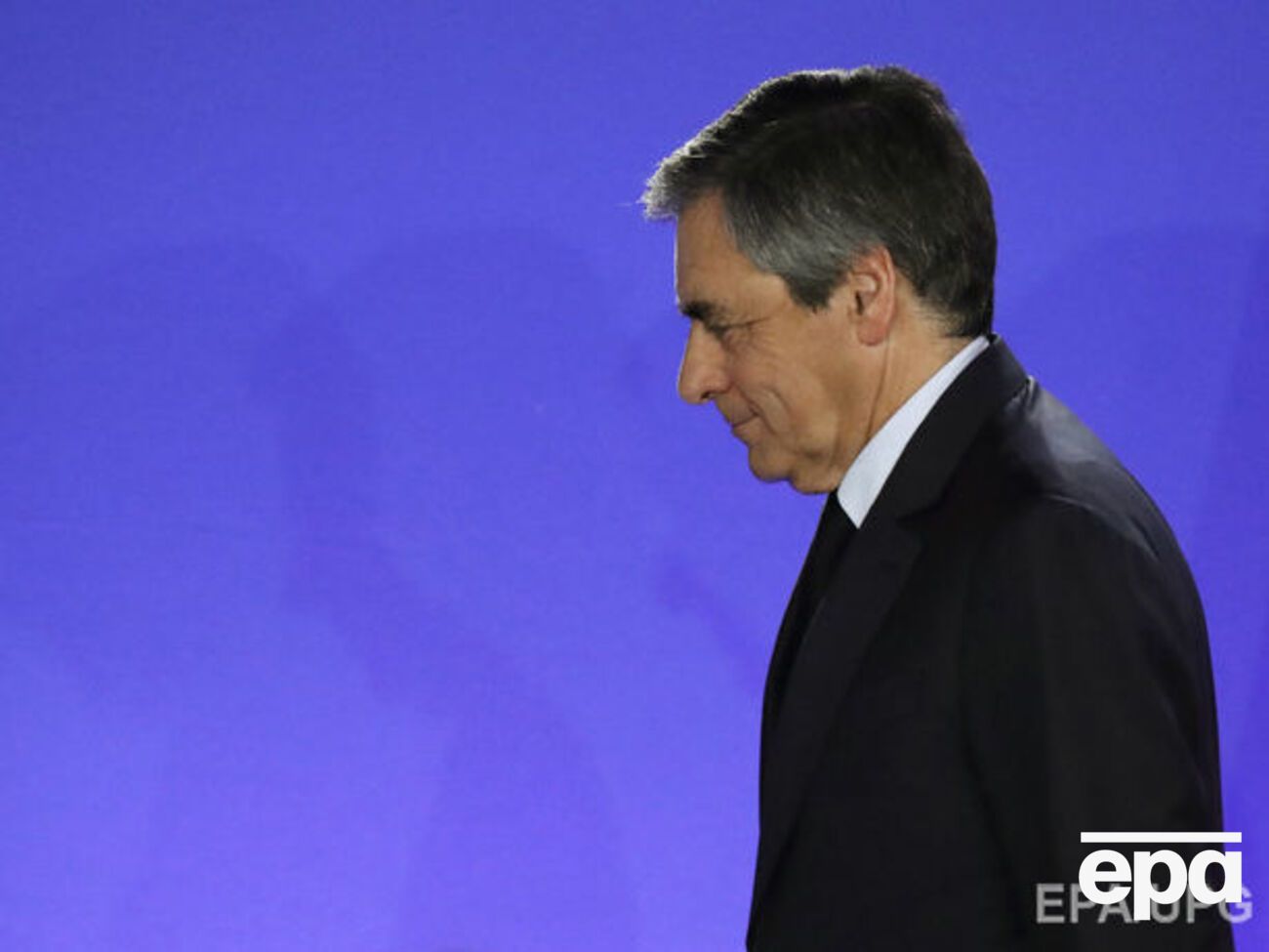 Фийон объявил об уходе с должности главы партии