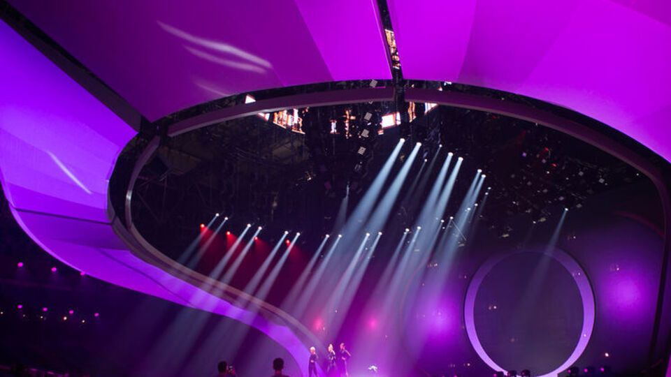 Участники впервые выходили на сцену "Евровидения 2017"