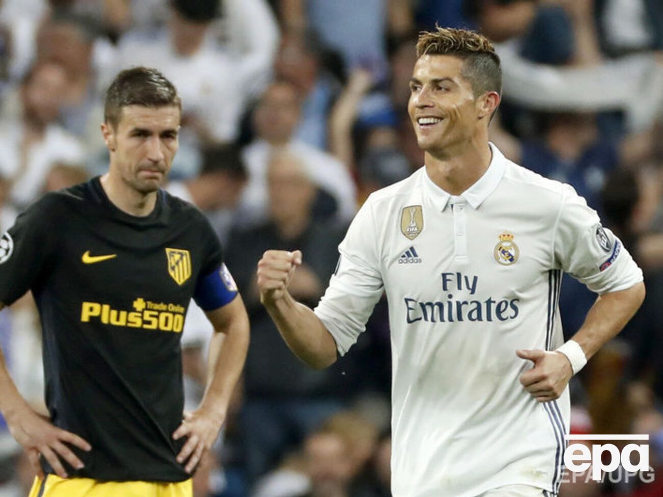 Все три мяча в ворота "Атлетико" забил Роналду (справа)